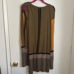 BCBGMaxAzria Sleeveless with Overlay Knit Dress in Geometric Design Earth Tones